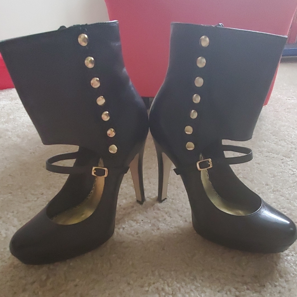 BeBe Nicolette Gold Studded Strap Bootie - Picture 4 of 4